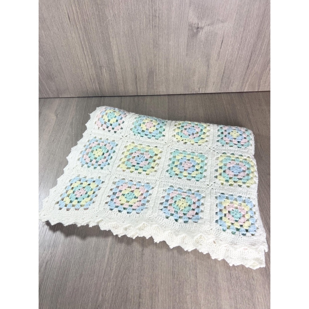Vintage Handmade Baby Blanket granny square afghan pastels nursery